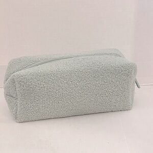 Kristin Ess Mint Green Textured Pouch NWOT